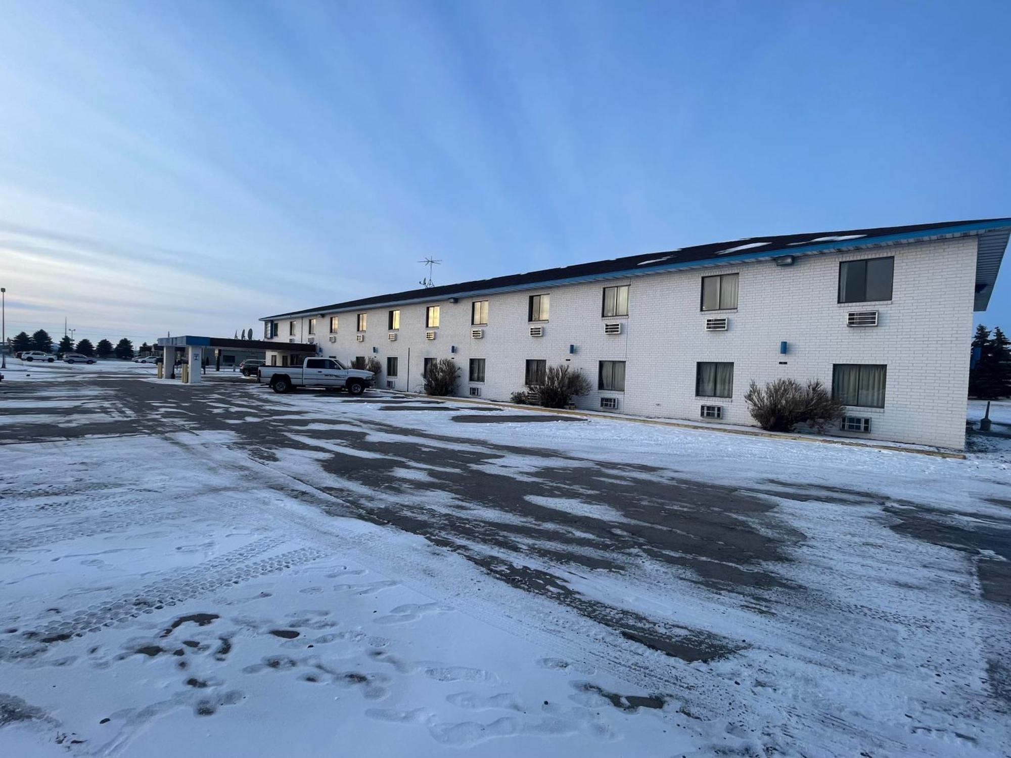 Dakota Inn Фарго Экстерьер фото